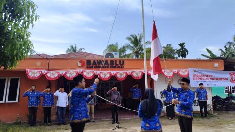 pengibaran bendera Merah Putih