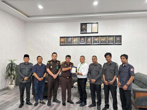 Penyerahan Cendra Mata