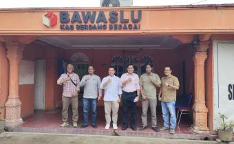 Foto bersama pimpinan